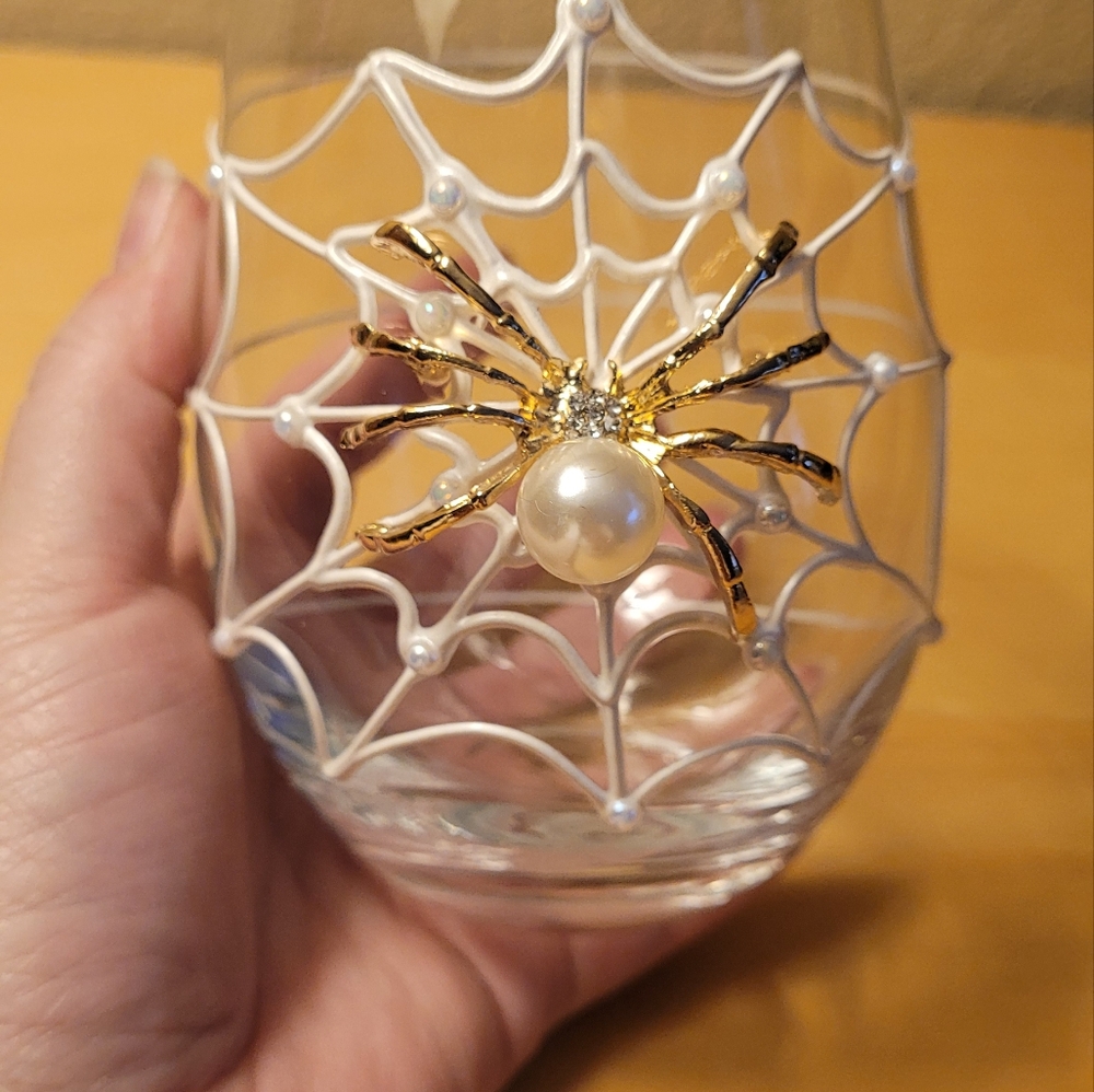 Spider Web Design Glass with Gold Accents - Picture 2 of 6